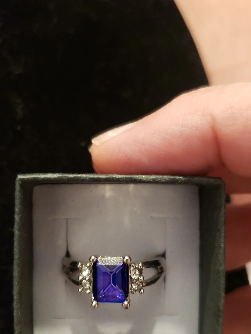 NEW Tanzanite Fashion Ring, Sz 8.5, S.P. Gorgeous Purple Blue Emerald Cut Stone.